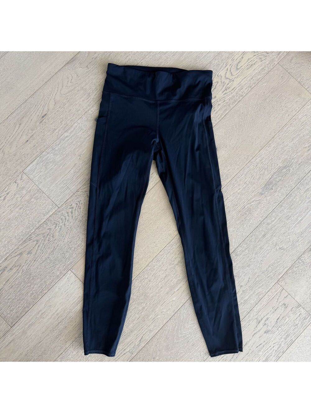 Vuori Women's Dark Navy Athletic Stride Pocket Leggings Size S